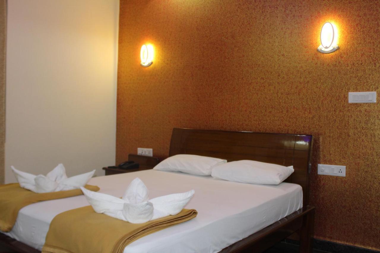 Golden Pride Hotel Kanakapura Exterior foto